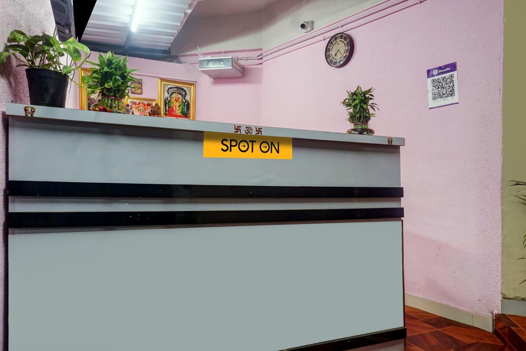 Spot On Samadhan Lodge Pune Dış mekan fotoğraf